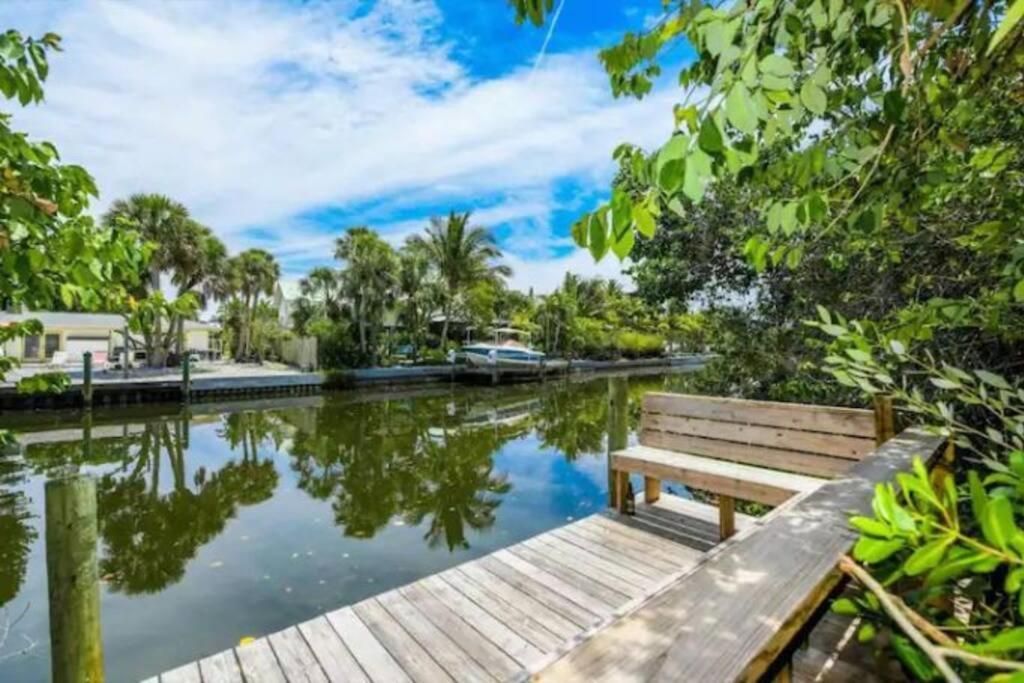 Walk To The Beach - Island Villa Сиеста Кий Екстериор снимка